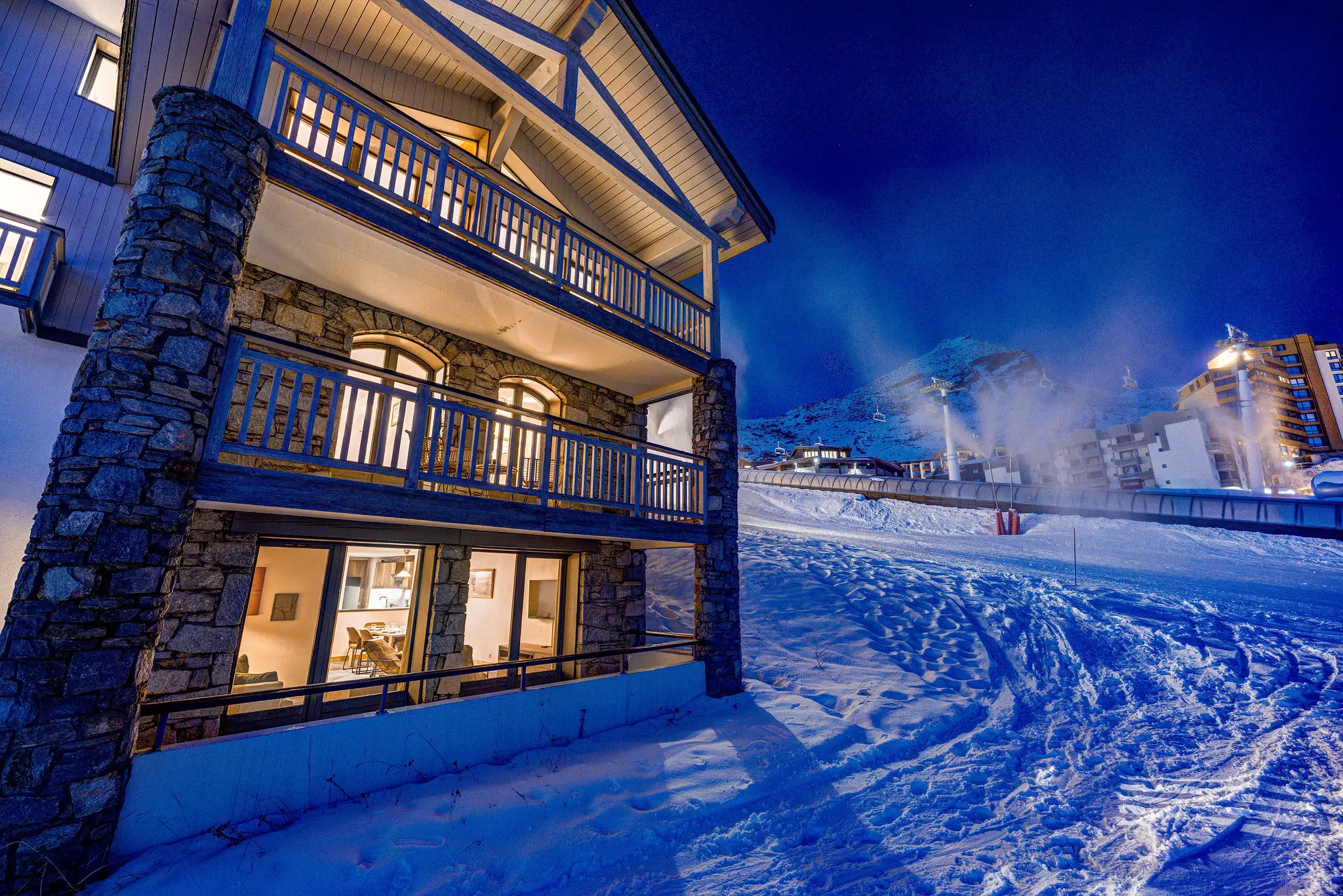 Your Perfect Ski Chalet with Hot Tub | Ski Vertigo
