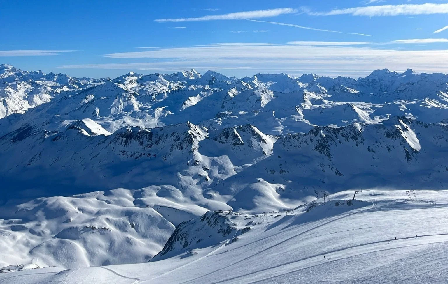 The Best 3 Ski Resorts Near Lyon | Ski Vertigo